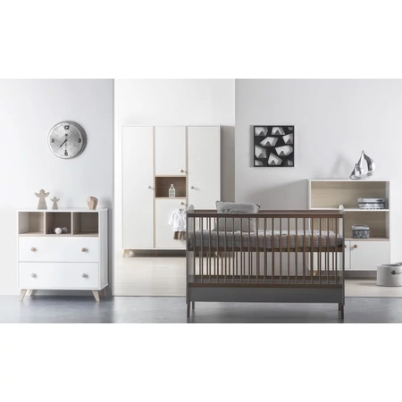 Colette fehér elemes bababútor